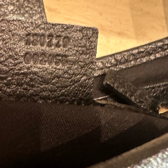 Authenticated Gucci Black Leather Shoulder Bag with Gold Hardware - Picture 14 of 14